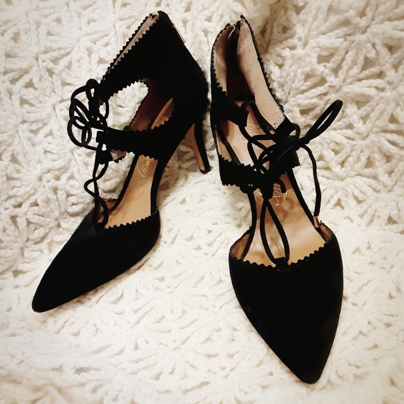 Black Suede Lace Up Heels (3½) by Arturo Chiang - Picture 8 of 16